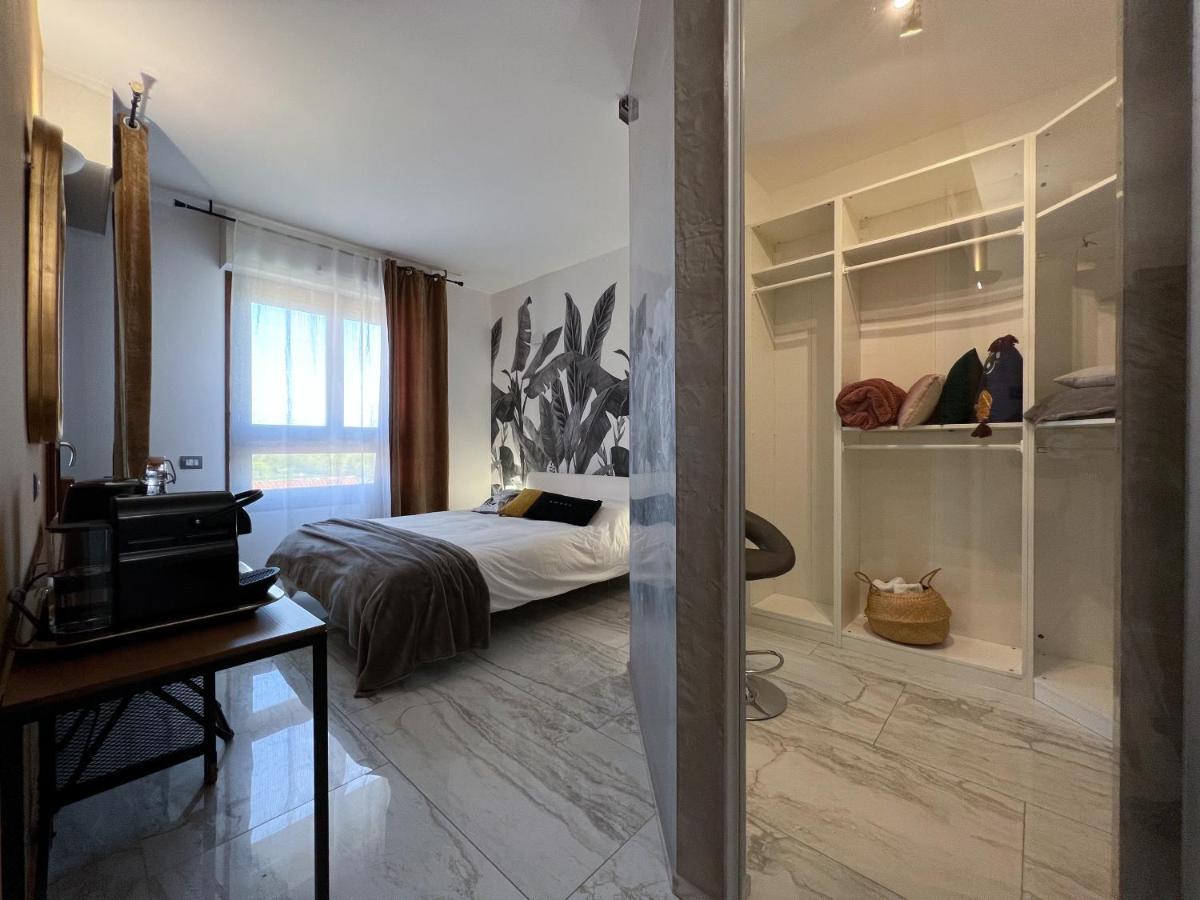 Holy-Day Rooms Milano Exterior foto